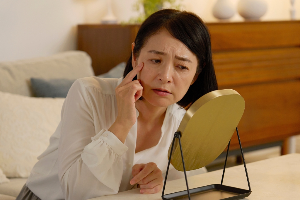 岐阜市で眼瞼下垂治療をお考えの方へ|"目が開けにくい""疲れて見える"などのお悩みを解消する方法｜岐阜・大垣市の美容皮膚科・脱毛の大垣美容クリニック